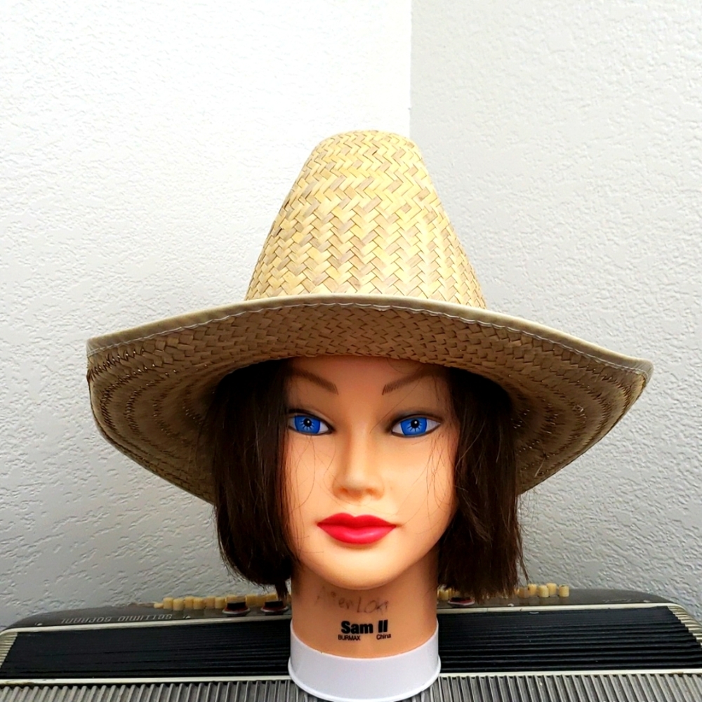 GORGEOUS STRAW 10 GALLON COWBOY HAT